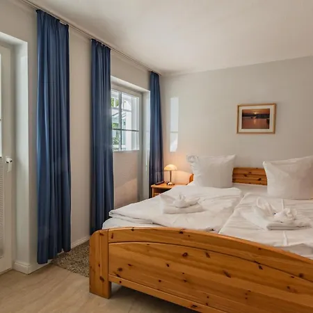 Seeschloss, App 03, Direkt An Der Strandpromenade, Toplage * Binz